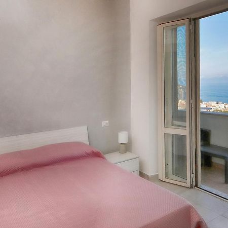 Rama Apartament Вико-Экуенсе Экстерьер фото