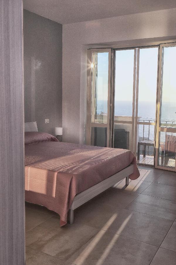 Rama Apartament Вико-Экуенсе Экстерьер фото